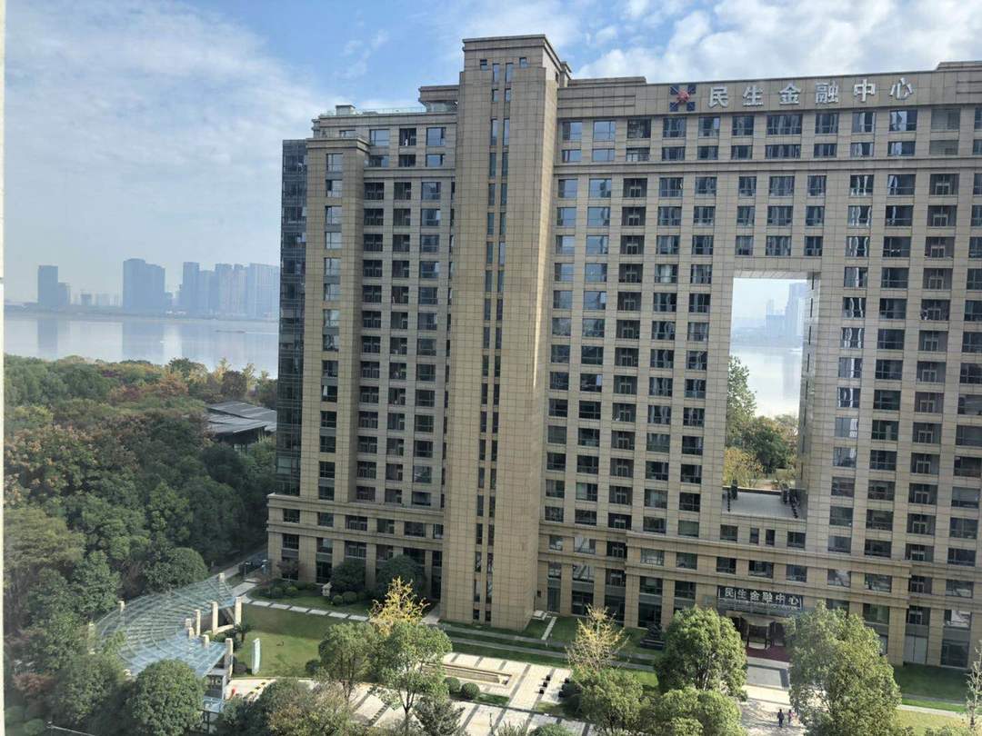 钱江新城 荣安大厦 精装修一线江景出租_办公楼租赁-杭州我爱我家