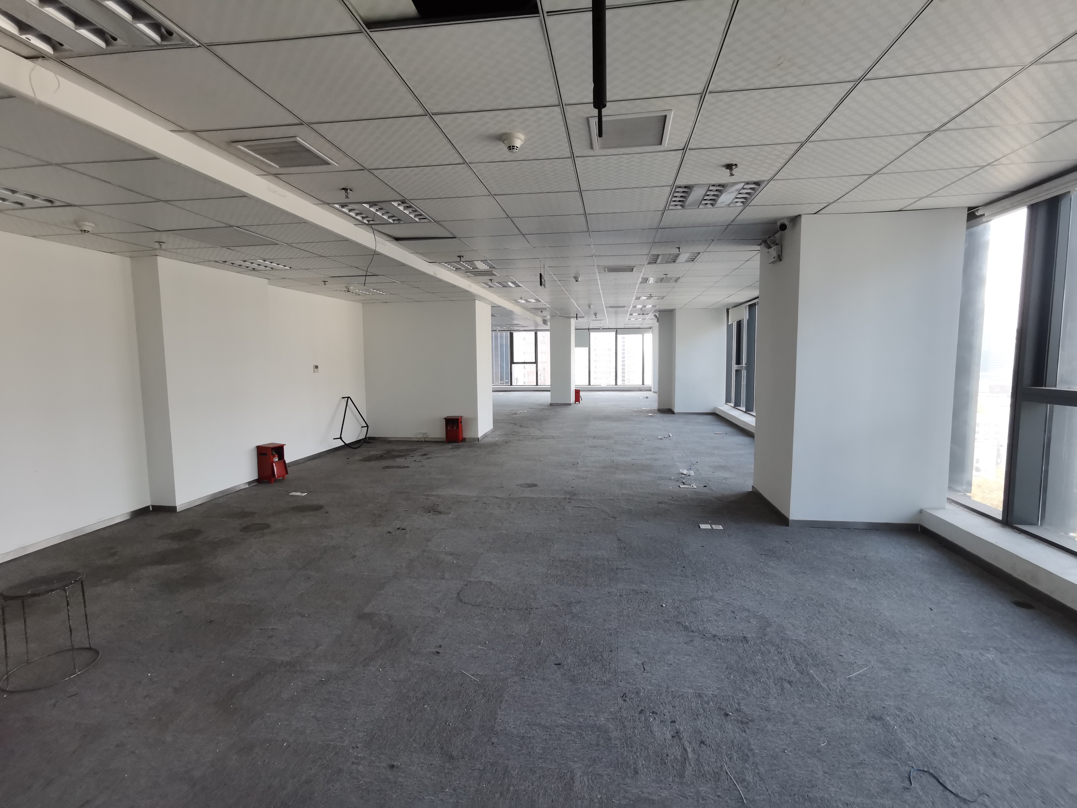 鼓楼区 鼓楼地铁口 金峰大厦 精装修 带家具