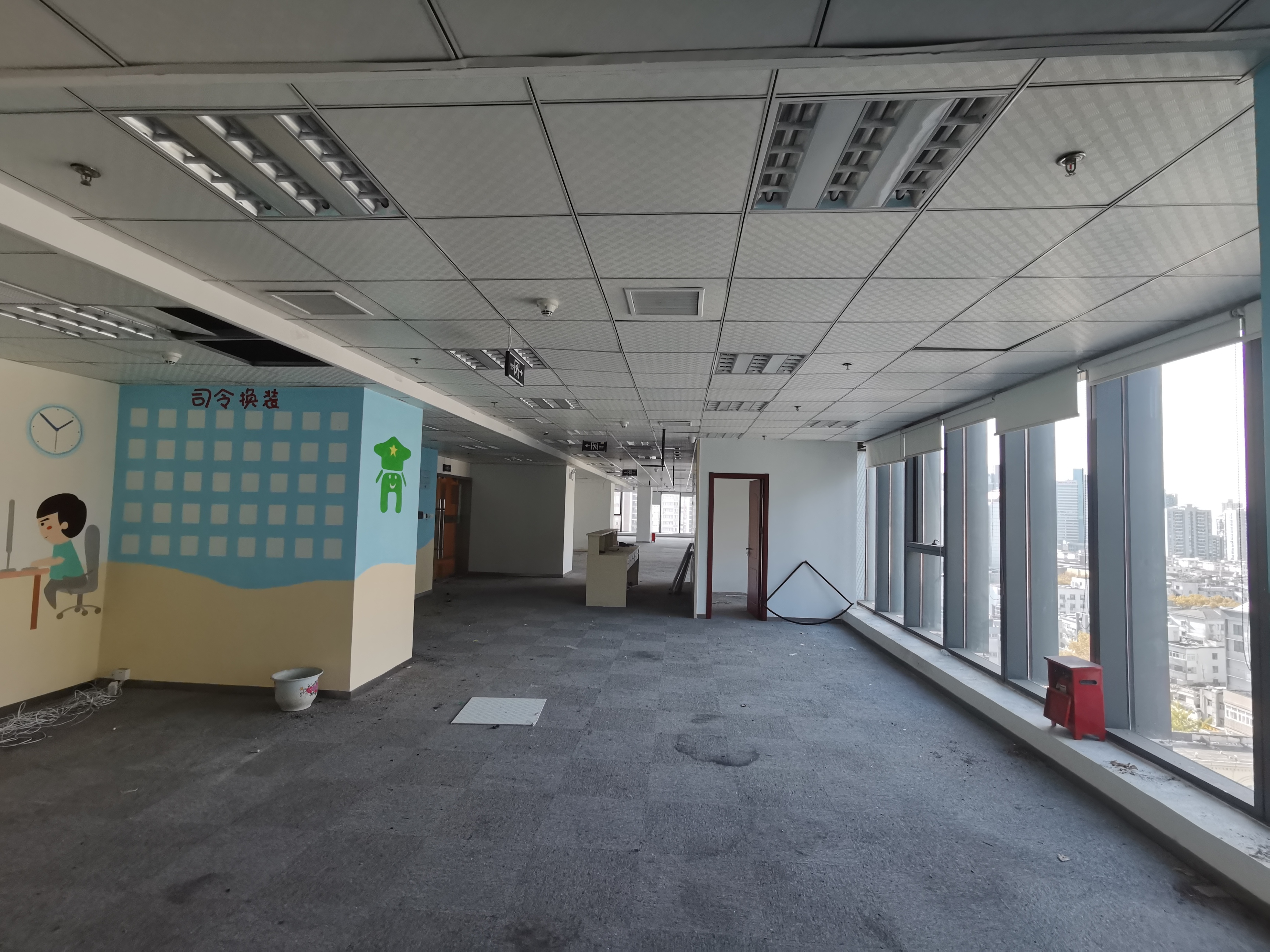 鼓楼区 鼓楼地铁口 金峰大厦 精装修 带家具